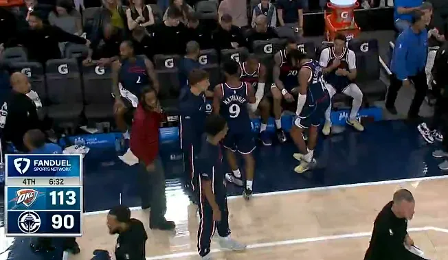 霍姆格伦砍下30分14篮板4盖帽，雷霆末节113-90打停快船